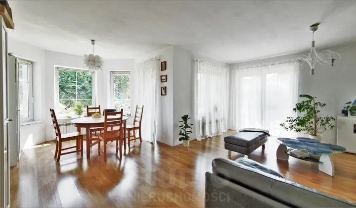 dom wolnostojący, 10 pokoi Kraków Zwierzyniec, ul. Józefa