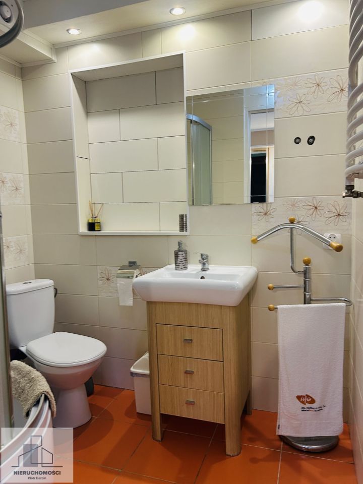 dom szeregowy, 11 pokoi Nikutowo. Zdjęcie 18