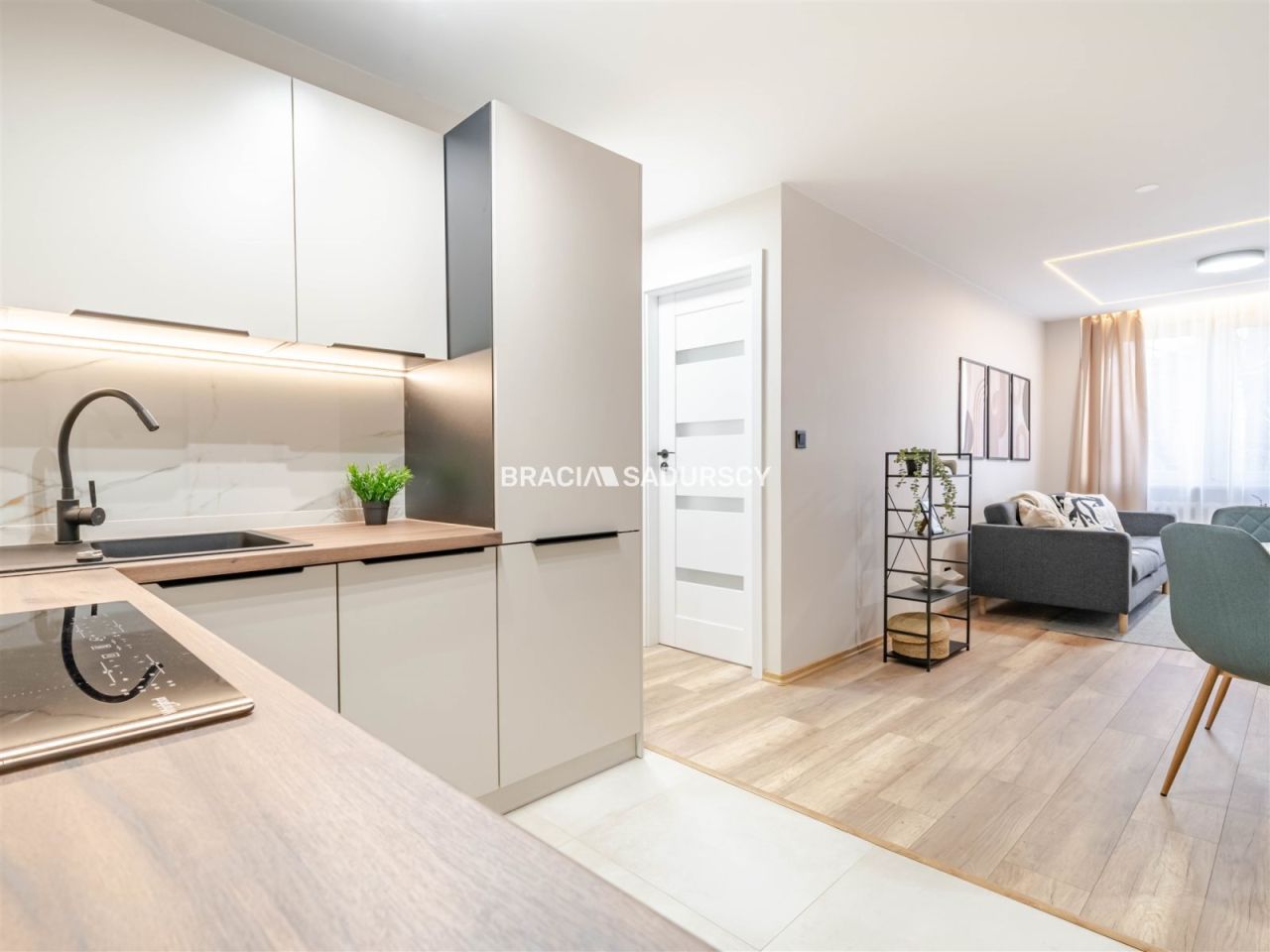 Mieszkanie 2-pokojowe Kraków Bieńczyce, os. Albertyńskie. Zdjęcie 2