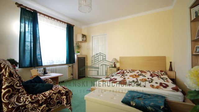dom wolnostojący, 5 pokoi Łęczna, ul. Rynek III. Zdjęcie 5