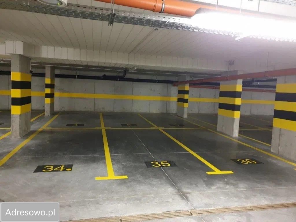 Garaż/miejsce parkingowe Pruszków, ul. Komorowska