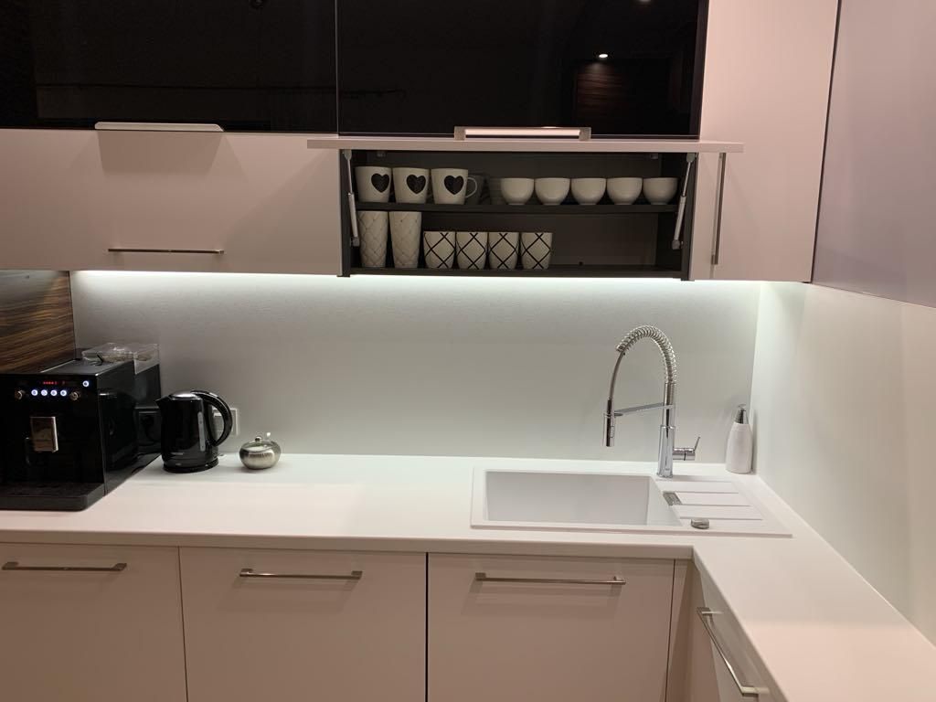 dom szeregowy, 6 pokoi Warszawa Wawer, ul. Jeziorowa. Zdjęcie 4