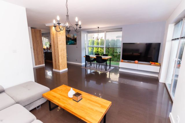 bliźniak, 4 pokoje Tarnowskie Góry, ul. Rumiankowa. Zdjęcie 12