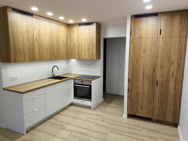 Mieszkanie 2-pokojowe Łódź Bałuty, ul. Zawiszy Czarnego. Zdjęcie 1