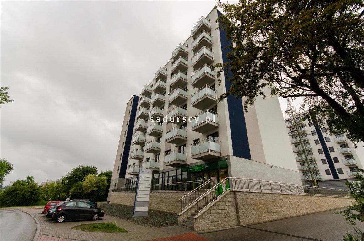 Mieszkanie 2-pokojowe Kraków Czyżyny, os. Dywizjonu 303. Zdjęcie 1