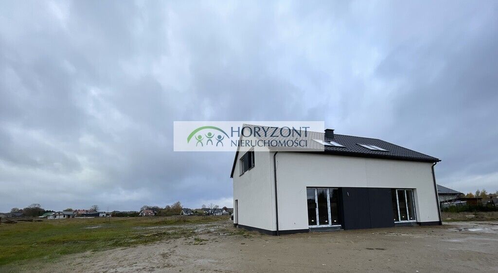 bliźniak, 4 pokoje Tokary. Zdjęcie 2