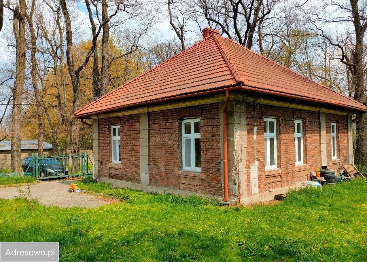 dom wolnostojący, 3 pokoje Siary