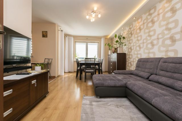 Mieszkanie 3-pokojowe Przemyśl Prałkowce, ul. Romualda Rosłońskiego. Zdjęcie 1