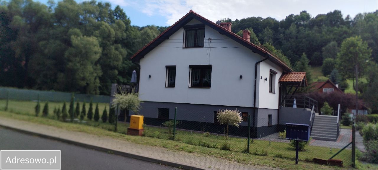 dom wolnostojący, 5 pokoi Jugowice. Zdjęcie 17