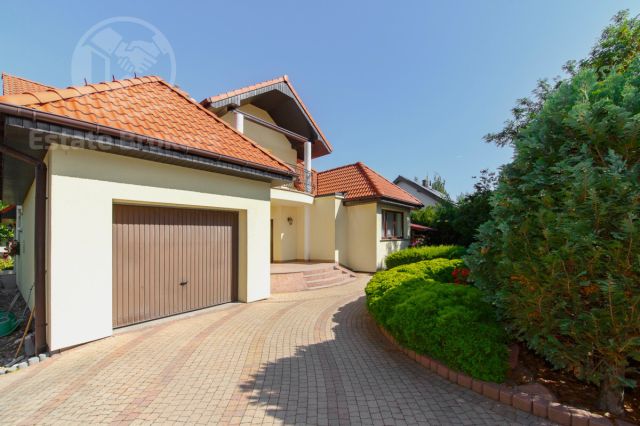 dom wolnostojący, 10 pokoi Żórawina, ul. Sportowa. Zdjęcie 15