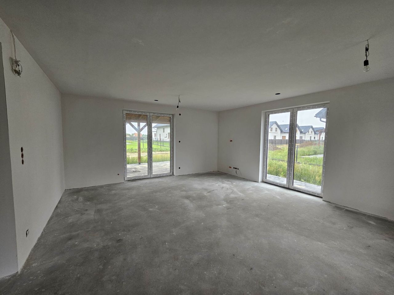 dom wolnostojący, 5 pokoi Mielec Rzochów, ul. Porannych mgieł. Zdjęcie 3