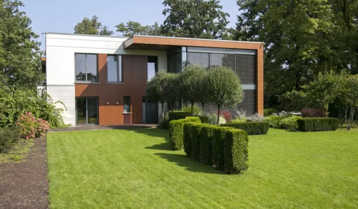 dom wolnostojący, 7 pokoi Strzykuły, ul. Srebrzysta Aleja