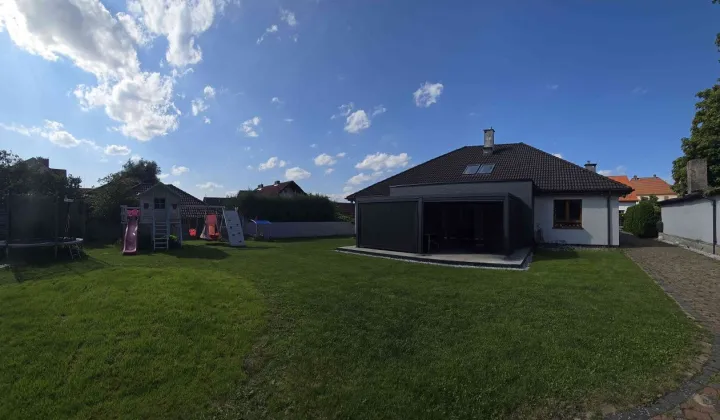 dom wolnostojący, 4 pokoje Nowogard