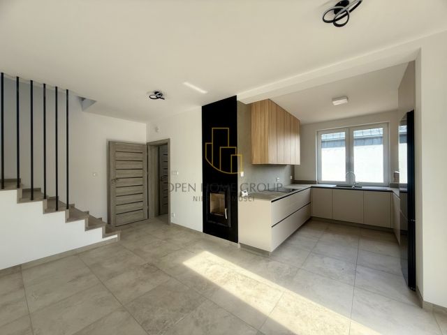 dom szeregowy, 5 pokoi Wrocław. Zdjęcie 2