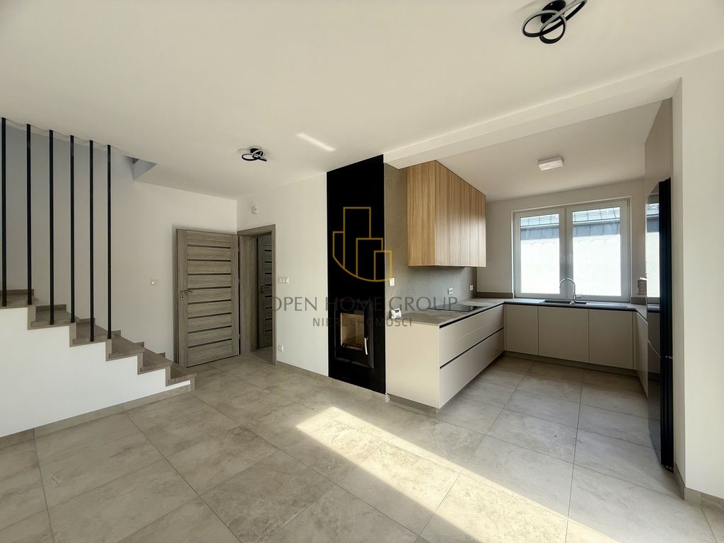 dom szeregowy, 5 pokoi Wrocław. Zdjęcie 2