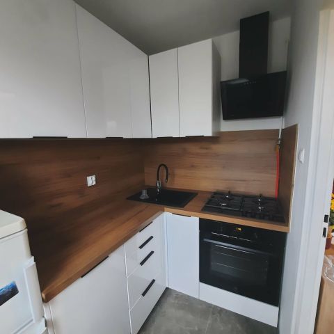 Mieszkanie 1-pokojowe Mrągowo, os. Grunwaldzkie. Zdjęcie 1