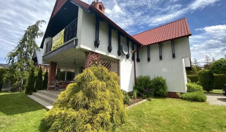 dom wolnostojący, 6 pokoi Rowy