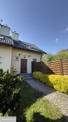 dom szeregowy, 3 pokoje Bielsko-Biała, ul. Sportowców. Zdjęcie 1