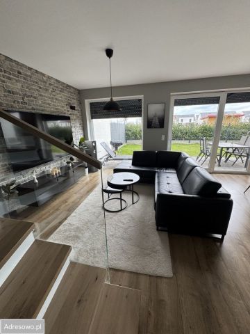 dom szeregowy, 4 pokoje Radomierzyce. Zdjęcie 1