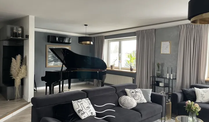 dom wolnostojący, 15 pokoi Warszawa Targówek, ul. Wolbromska