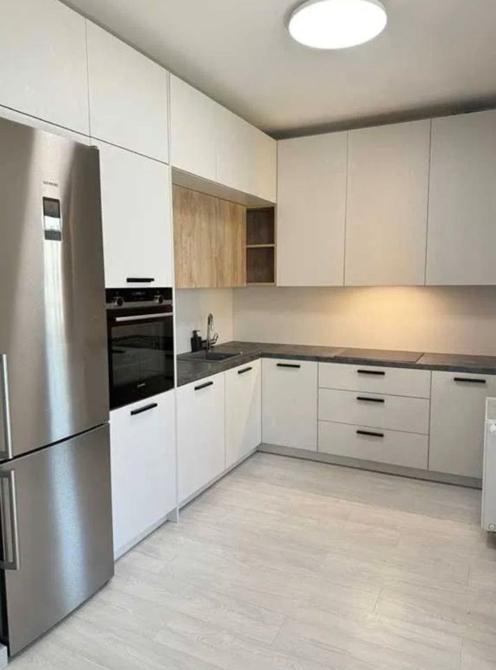 Mieszkanie 3-pokojowe Zamienie. Zdjęcie 3