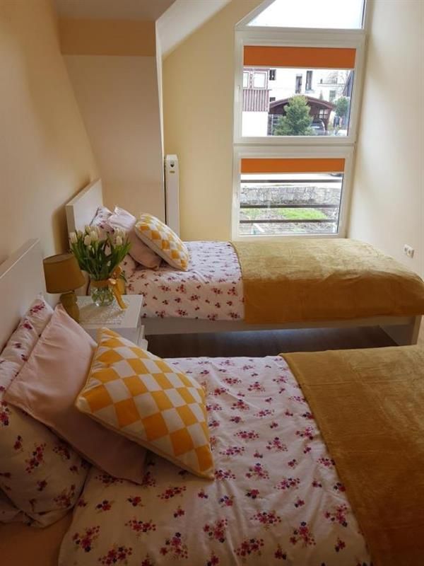 Mieszkanie 4-pokojowe Karpacz, ul. Komuny Paryskiej. Zdjęcie 12