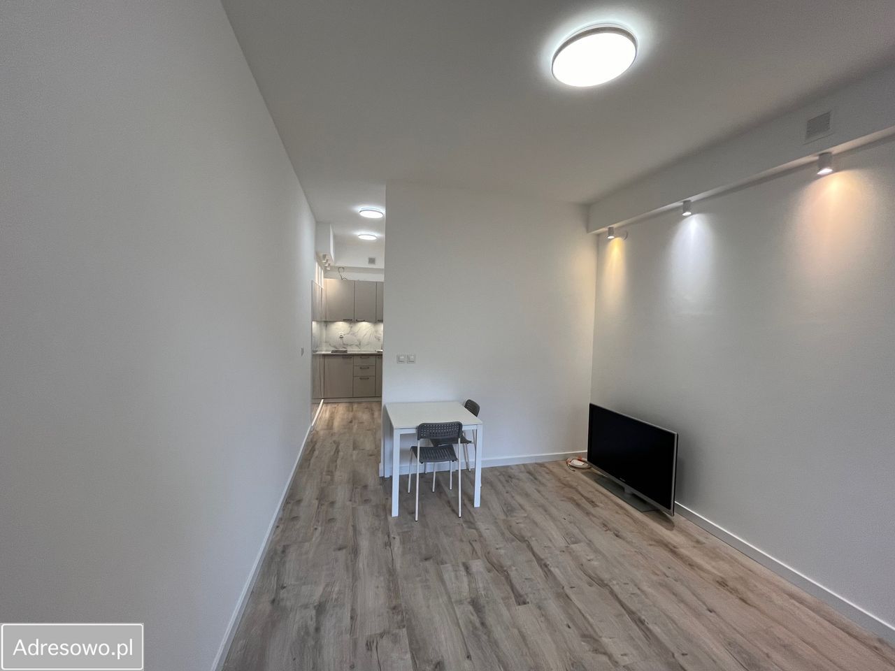 Mieszkanie 1-pokojowe Warszawa Kabaty. Zdjęcie 2