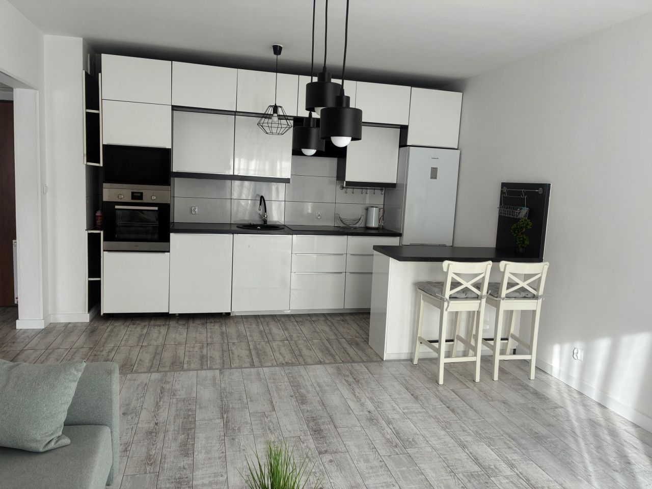 Mieszkanie 2-pokojowe Plewiska. Zdjęcie 4