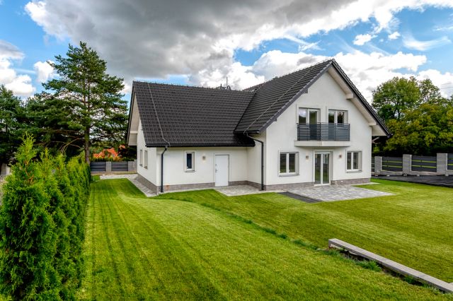 dom wolnostojący, 6 pokoi Korzkiew. Zdjęcie 1