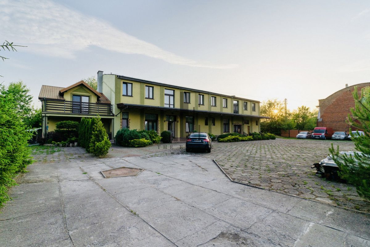 dom wolnostojący, 10 pokoi Szczuki Krasiniec