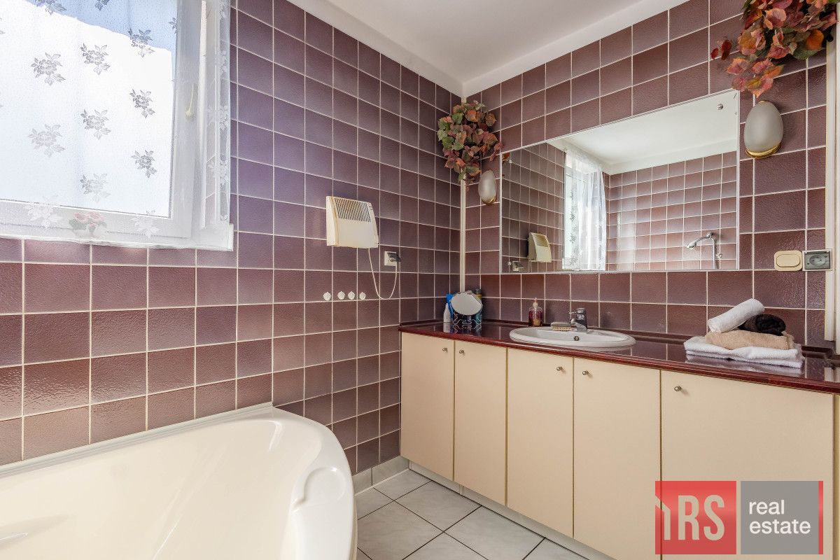 dom wolnostojący, 4 pokoje Laski. Zdjęcie 15