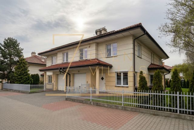 bliźniak, 5 pokoi Reguły. Zdjęcie 1