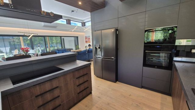 dom wolnostojący, 4 pokoje Musuły. Zdjęcie 5