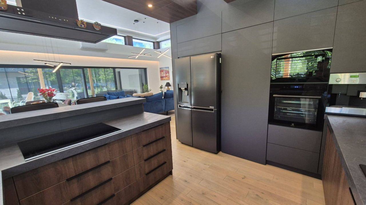 dom wolnostojący, 4 pokoje Musuły. Zdjęcie 5