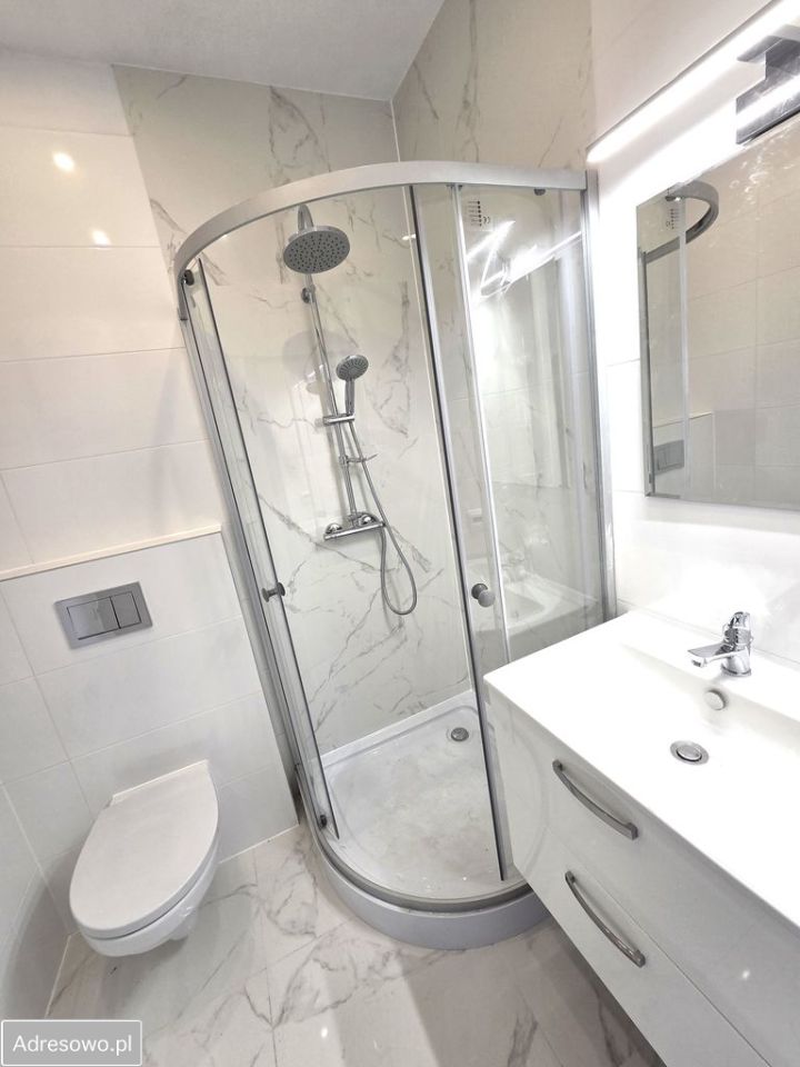 Mieszkanie 2-pokojowe Bytom Śródmieście, pl. Stefana Żeromskiego. Zdjęcie 3