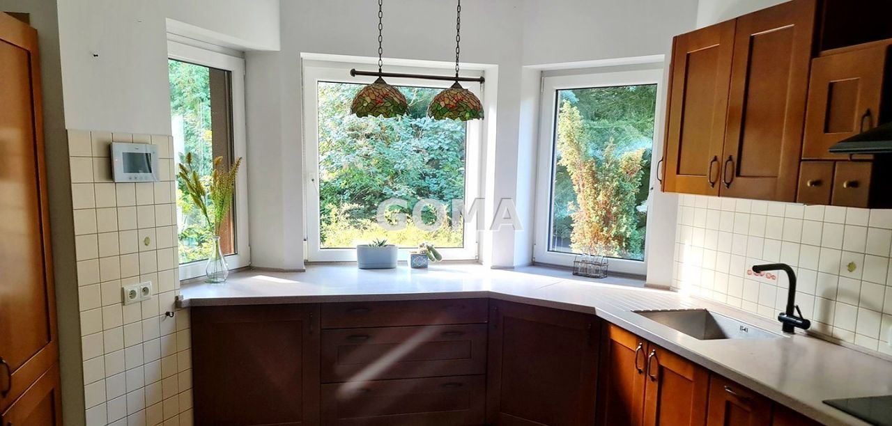 dom wolnostojący, 7 pokoi Józefów Centrum. Zdjęcie 11