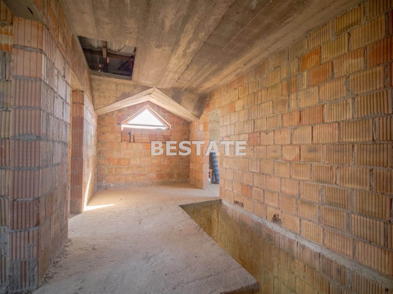 dom wolnostojący, 5 pokoi Zwiernik. Zdjęcie 11