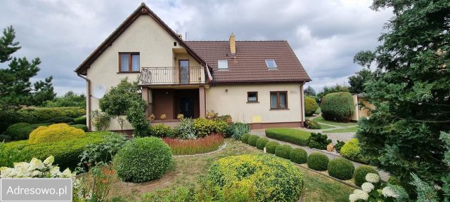 dom wolnostojący, 6 pokoi Chróstnik. Zdjęcie 1