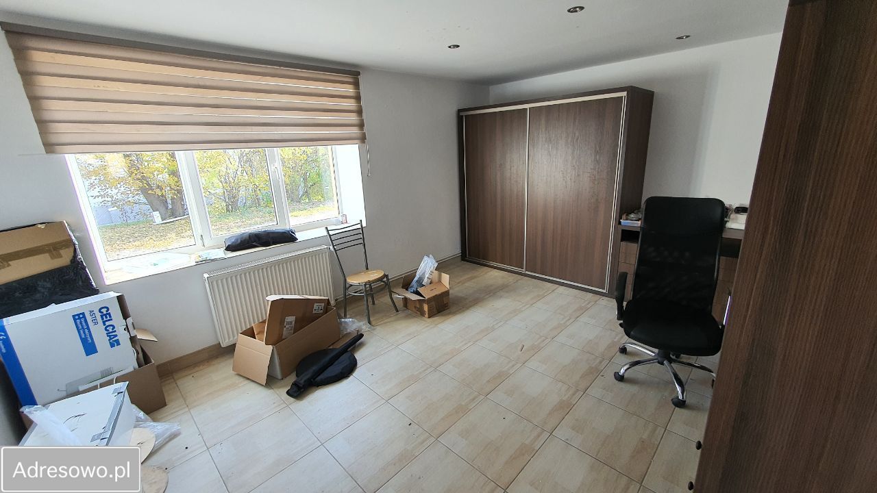 Hala/magazyn Korczyna. Zdjęcie 10