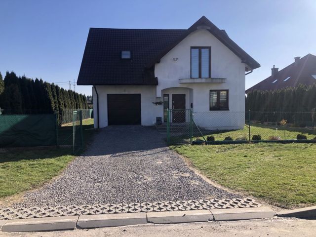 dom wolnostojący Rejowiec Fabryczny, ul. Kwiatowa. Zdjęcie 1