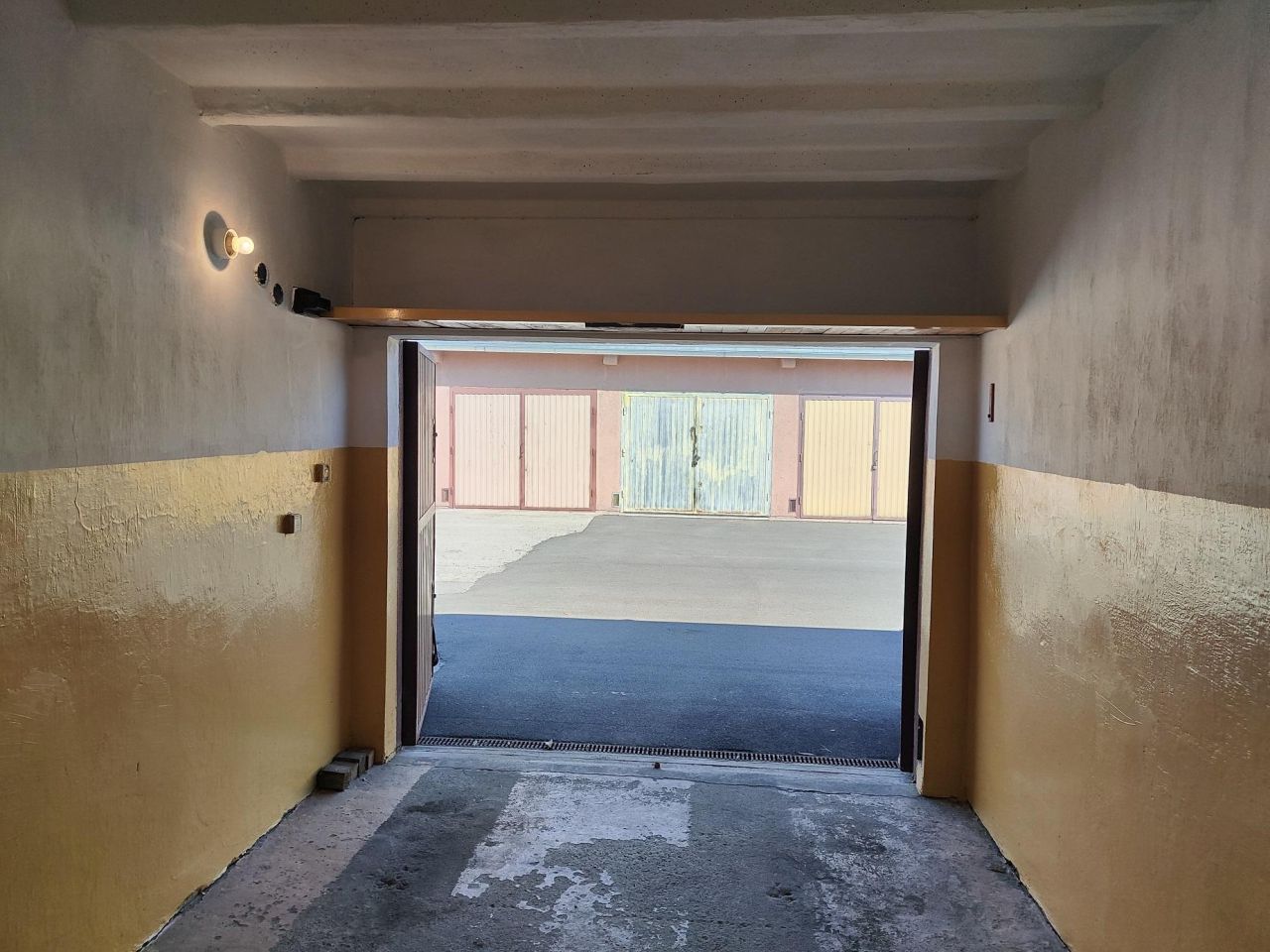 Garaż/miejsce parkingowe Kraków Czyżyny, os. 2 Pułku Lotniczego. Zdjęcie 3