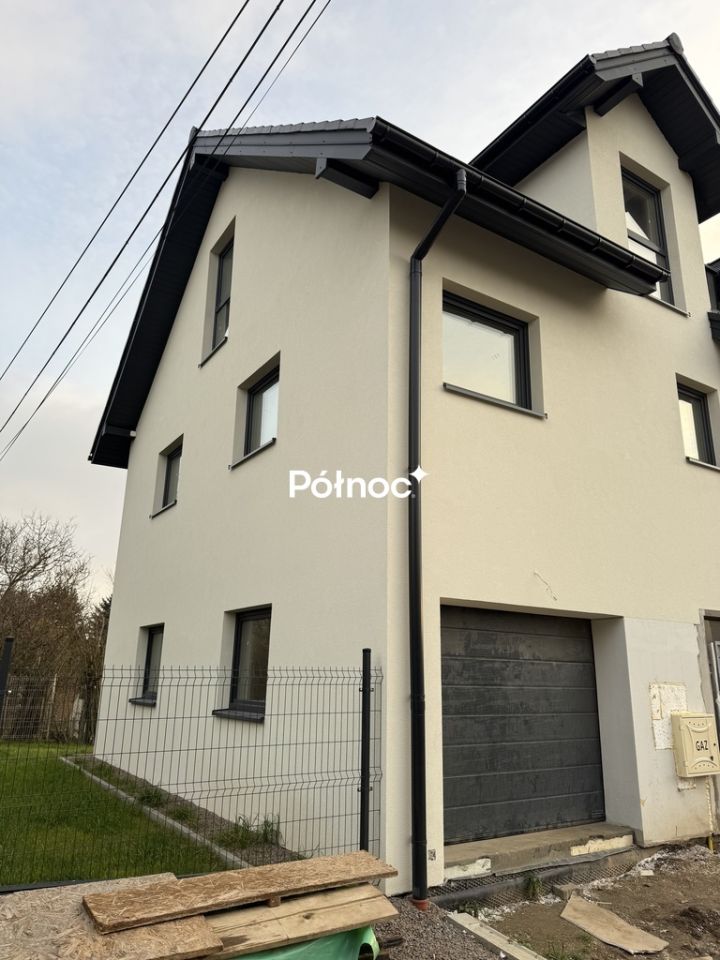 bliźniak, 7 pokoi Zielonki, ul. Krakowskie Przedmieście. Zdjęcie 3