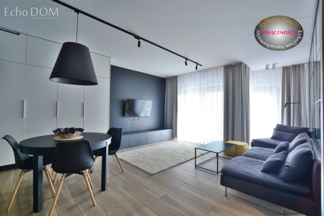 Mieszkanie 3-pokojowe Kraków Dębniki, ul. Komuny Paryskiej. Zdjęcie 1