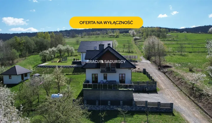 dom wolnostojący, 7 pokoi Bysina Górne Przedmieście