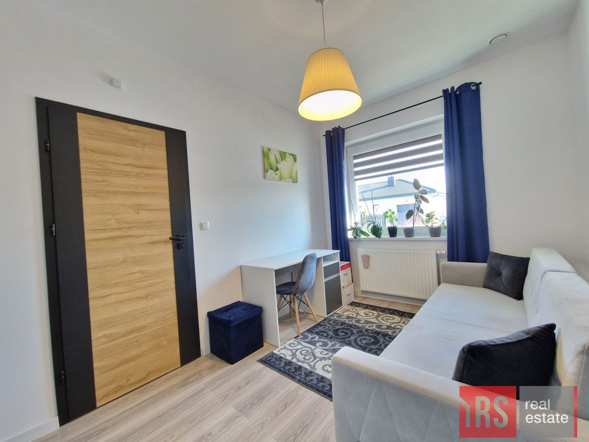 dom wolnostojący, 4 pokoje Dosin, ul. Rumiankowa. Zdjęcie 11