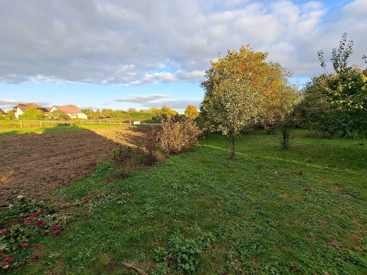 Działka budowlana Włostów. Zdjęcie 7