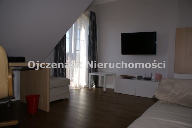 dom wolnostojący, 6 pokoi Niemcz. Zdjęcie 11