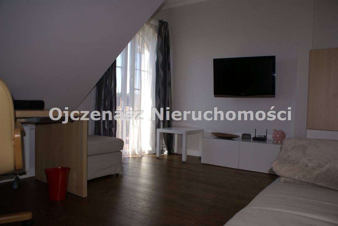 dom wolnostojący, 6 pokoi Niemcz. Zdjęcie 11