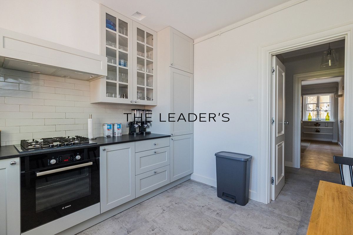 Mieszkanie 4-pokojowe Warszawa Śródmieście, ul. Świętojańska. Zdjęcie 6