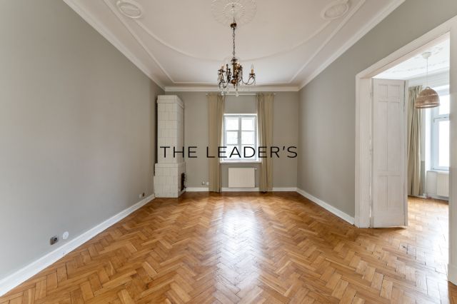 Mieszkanie 4-pokojowe Warszawa Śródmieście, ul. Piękna. Zdjęcie 3